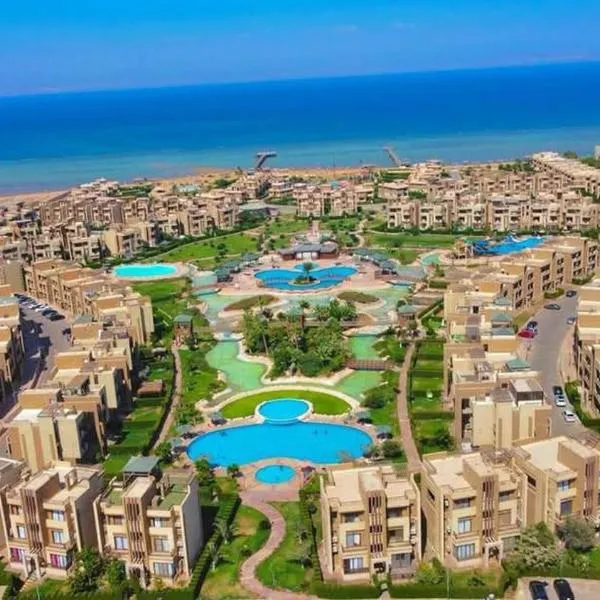 بلو باى اسيا العين السخنة للعائلات - Blue Bay Asia Ain El Sokhna Families Only，位于艾因苏赫纳的酒店