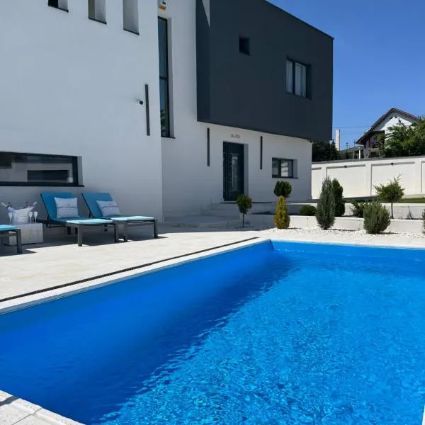 Vila AIDA，位于特尔古穆列什的酒店