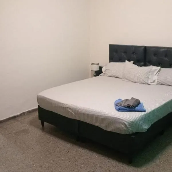 lopez480 habitaciones，位于Barraquero的酒店