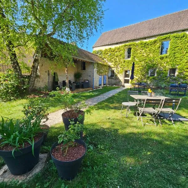 La Ferme du Cerf Bleu，位于Sanvigné的酒店