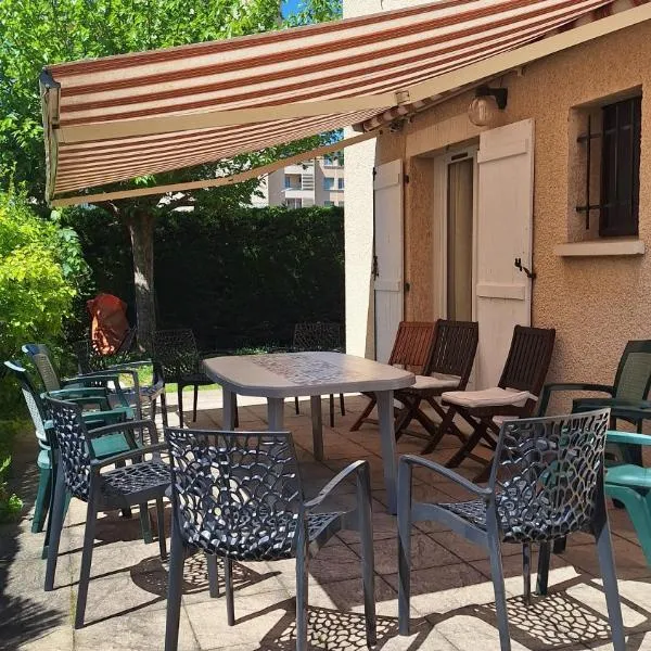 DYNAMIQUE ET SPLENDIDE，位于布尔昆的酒店