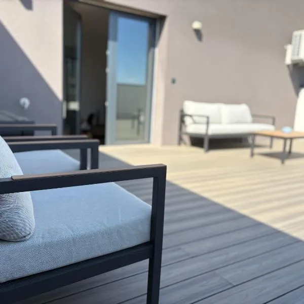 Sunny Apartment，位于米哈洛夫采的酒店