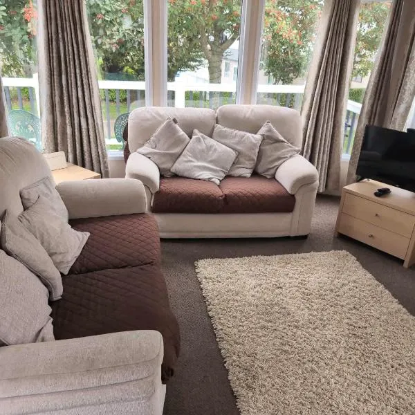 Kent Coast Holiday Park，位于Allhallows的酒店