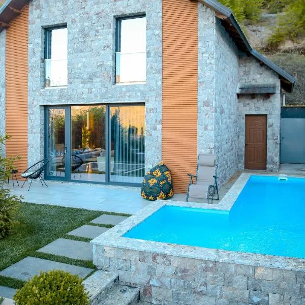 N'Gen Luxury Villas - Razem，位于Razëm的酒店