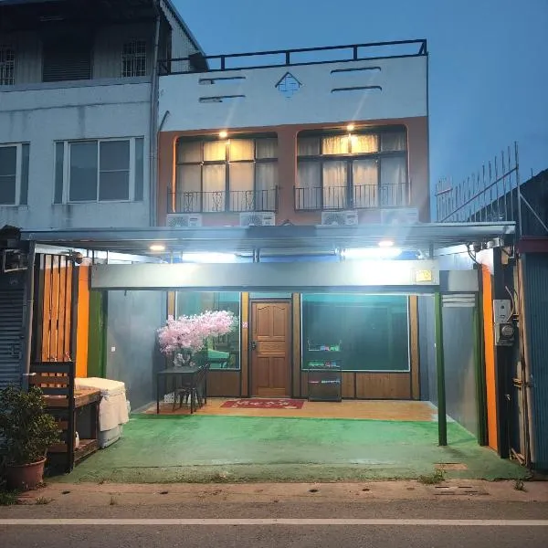 泷溪82民宿，位于太麻里的酒店