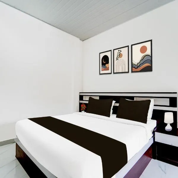 Super Hotel O North Kalamassery，位于卡卡纳德的酒店