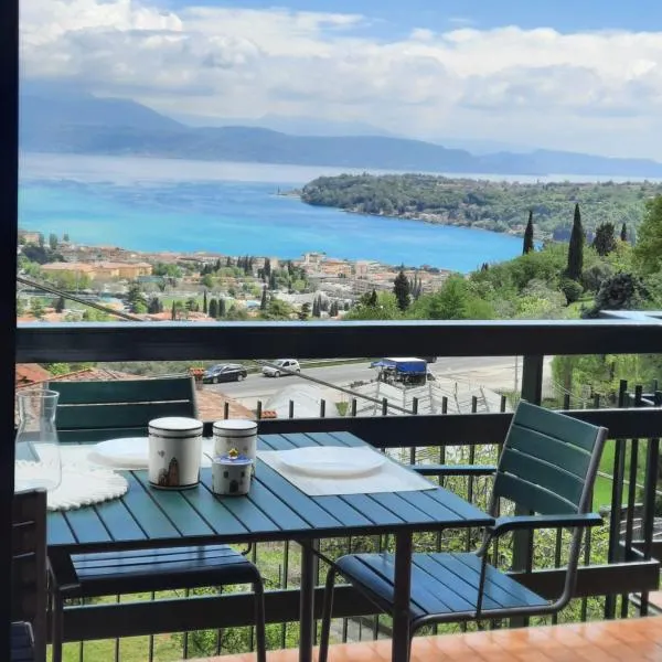 Lake Breeze Salò，位于萨罗的酒店