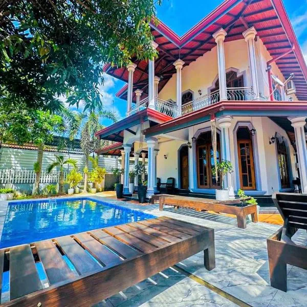 Elisach Serenity House - 4 BHK Villa in Sri Lanka - near to Airport，位于尼甘布的酒店