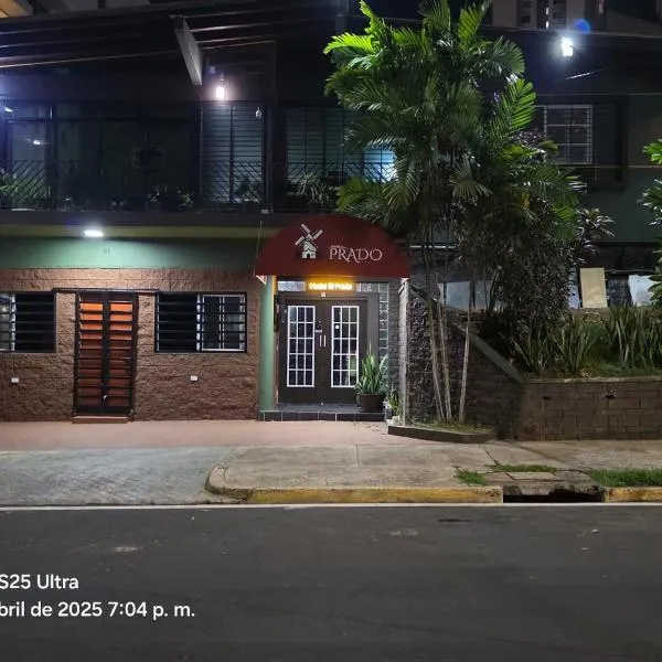 Hostal EL Prado，位于巴拿马城的酒店
