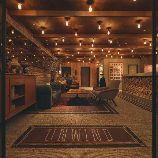 UNWIND HOTEL & BAR Sapporo，位于札幌的酒店