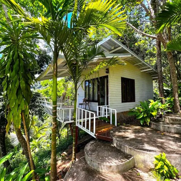 Dragon Soul Retreat Center，位于帕干岛的酒店