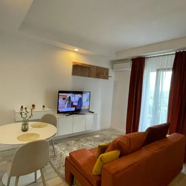 Ama Studio Cosmopolis，位于Tunari的酒店