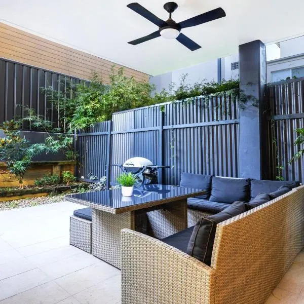 Husky Sands I Pet Friendly I 5 Mins Walk to Beach，位于赫斯基森的酒店