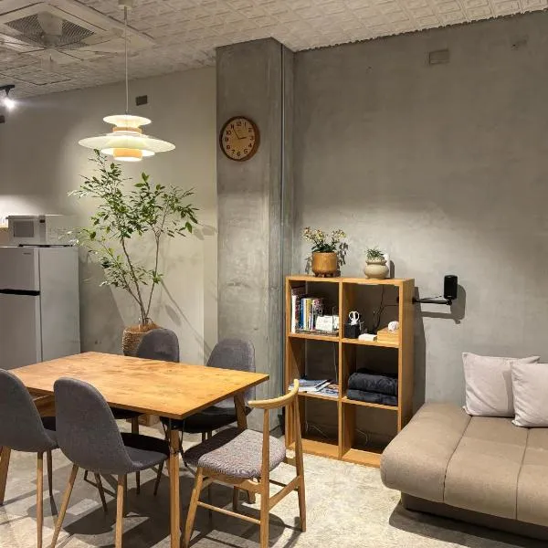 Hotel art rock，位于高松的酒店