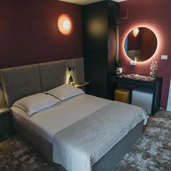 Grey Residence，位于德罗贝塔-塞维林堡的酒店