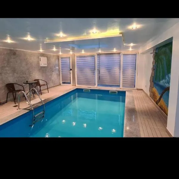 Private swimming pool sweet dreams，位于萨拉热窝的酒店