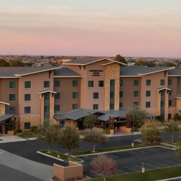 霍布斯万豪广场套房酒店，位于霍布斯的酒店