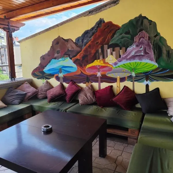 Hostel Albania Villa，位于地拉那的酒店