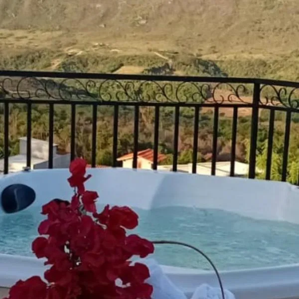 Diamantina Falls Boutique Hotel & Spa，位于伊比科阿拉的酒店