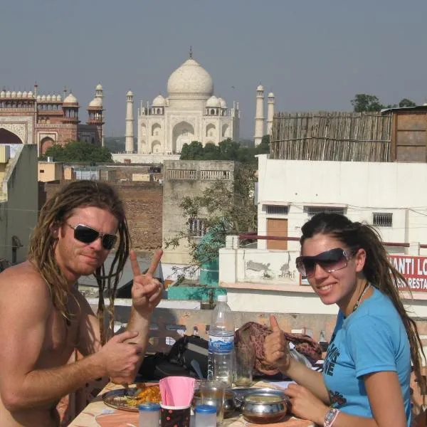 Hotel Sai Palace Walking Distance From Taj Mahal--View of Taj Mahal，位于阿格拉的酒店