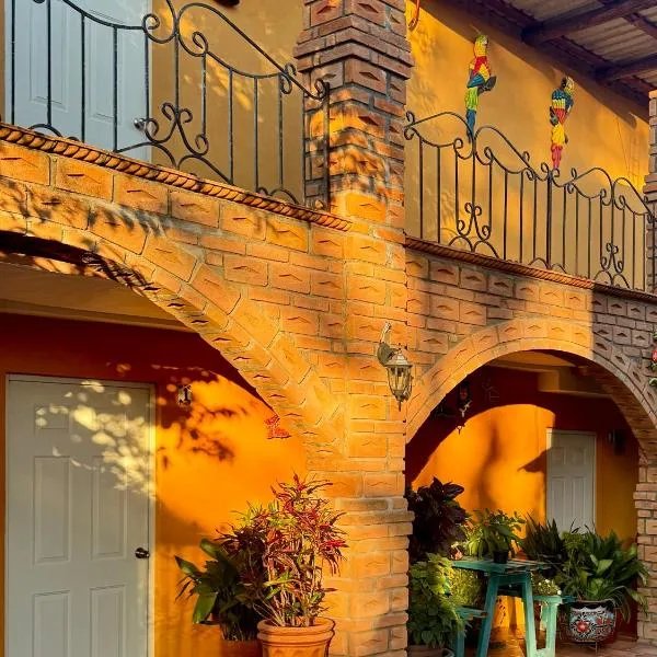 Hotel JADE，位于Mesa Colorada的酒店