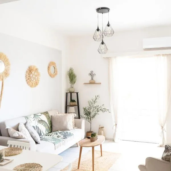 Julie's Home Παραλία Ακράτας，位于Paralía Akrátas的酒店