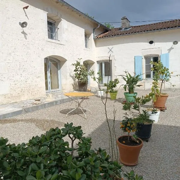 Moulin de Montizeau，位于Saint-Maigrin的酒店