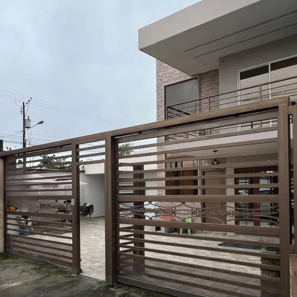 AShostEcuador, Machala, departs & suites en urbanización privada，位于马查拉的酒店