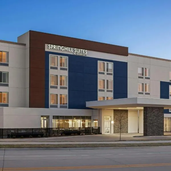 SpringHill Suites by Marriott Bettendorf，位于贝滕多夫的酒店