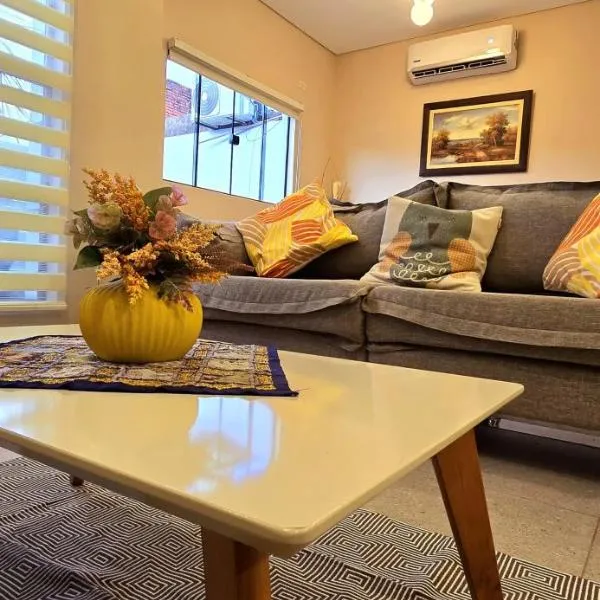 cómodo y acogedor duplex，位于埃斯特城的酒店