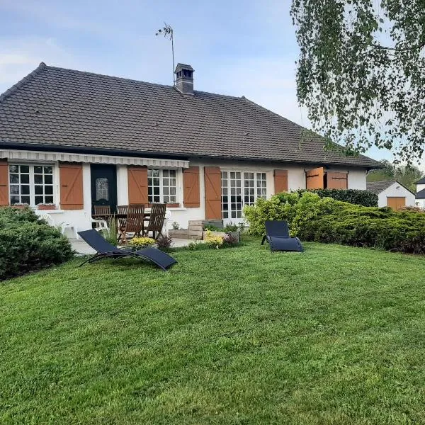 La villa Dakoté，位于Sassenay的酒店