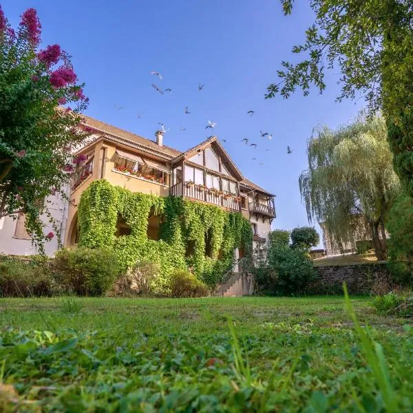 Bergerie du Château - Lacapelle Marival，位于拉卡佩勒-马里瓦勒的酒店