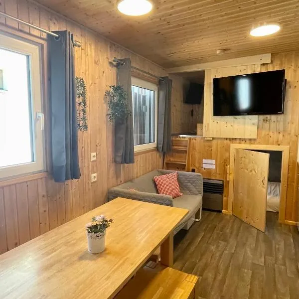 Zillerglückhütte - 5 Sterne Camping Aufenfeld，位于阿绍的酒店