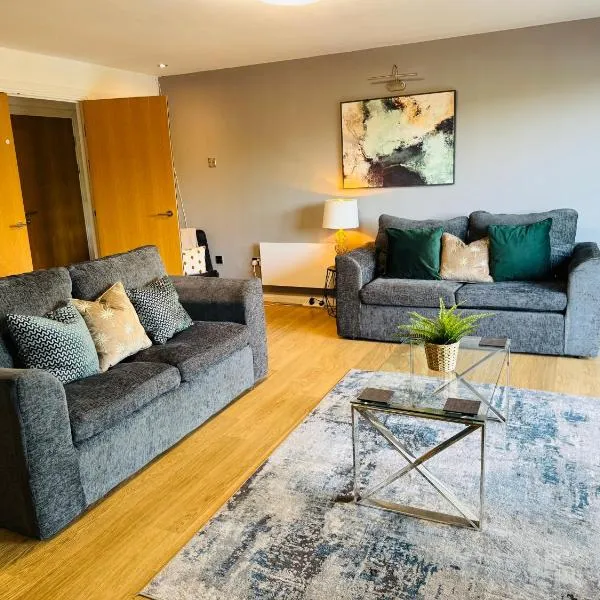 Spacious 2 Bed Perfect for City Centre & Bay, Pool, Gym，位于卡迪夫的酒店