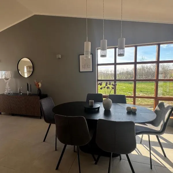 Cosy family farmhouse，位于雷克霍特的酒店