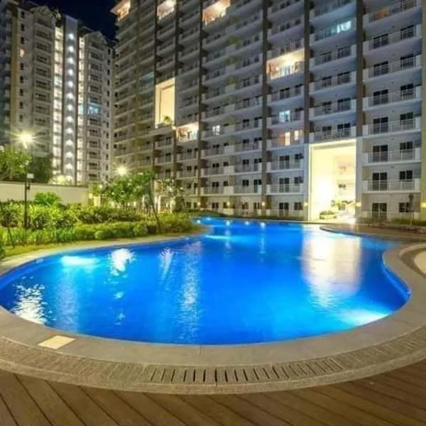 The Atherton by DMCI- 2BR FREE PARKING，位于马尼拉的酒店