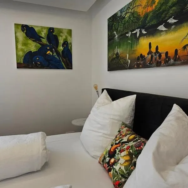 Exotic Tropical Palace - ComfyHome Apartments Stuttgart，位于斯图加特的酒店