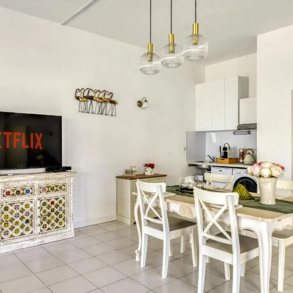 Appartement T2 rez-de-chaussée Plage du Grazel，位于格吕桑的酒店