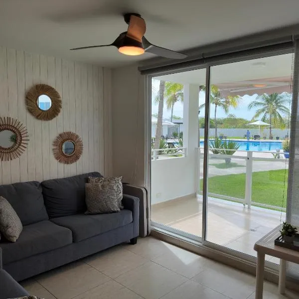 Playa Blanca escapada perfecta con vista al mar y piscina en Río Hato，位于普拉亚布兰卡的酒店