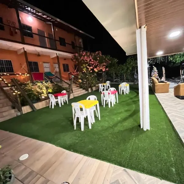 Village enseada do castelo-com carregador de carros eletricos，位于普拉亚多的酒店