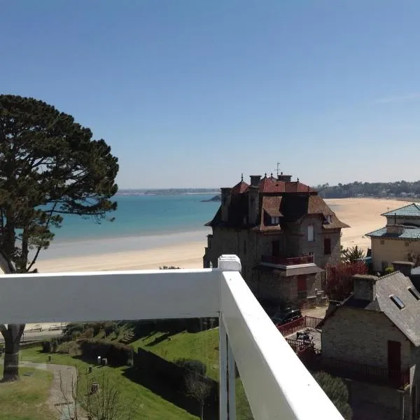 Panorama NewPort，位于圣卡勒吉勒多的酒店