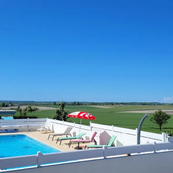 Camping Le Bellevue，位于Barzan的酒店