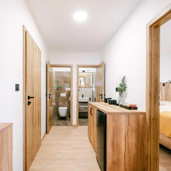 U Zlatej Včely，位于Vrádište的酒店