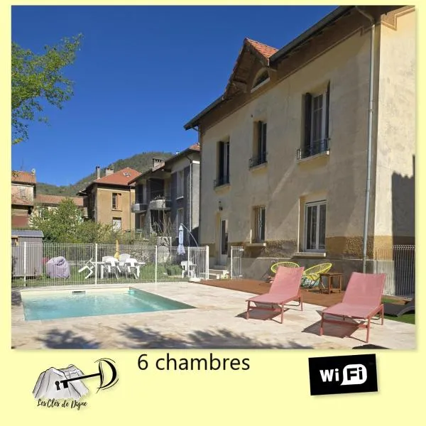 Très bel appartement avec piscine，位于迪涅莱班的酒店