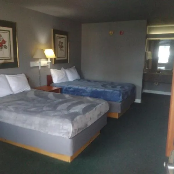 1 Full Bed Hotel Studio 214，位于利文斯顿的酒店