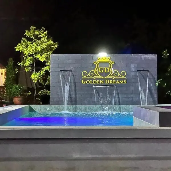 Golden Dreams Lodging Home，位于Camalaniugan的酒店
