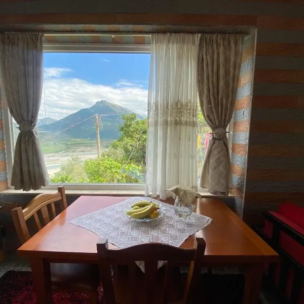 Vila across Tepelena，位于Tepelenë的酒店