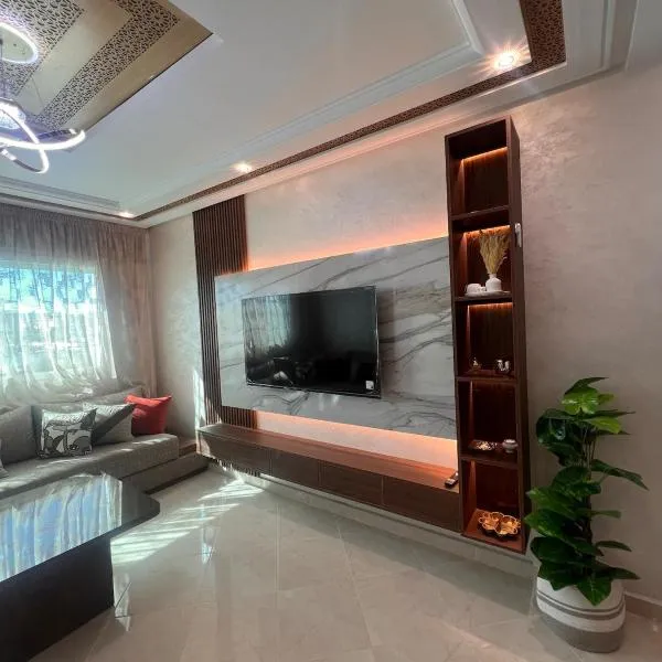 Apartamento moderno con wifi y parking gratis，位于丹吉尔的酒店