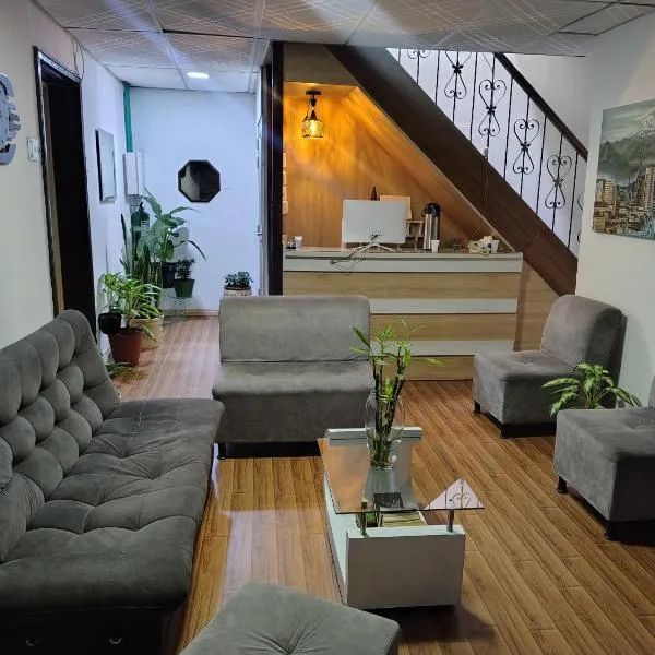 Hotel Slow Montecarlo，位于马尼萨莱斯的酒店