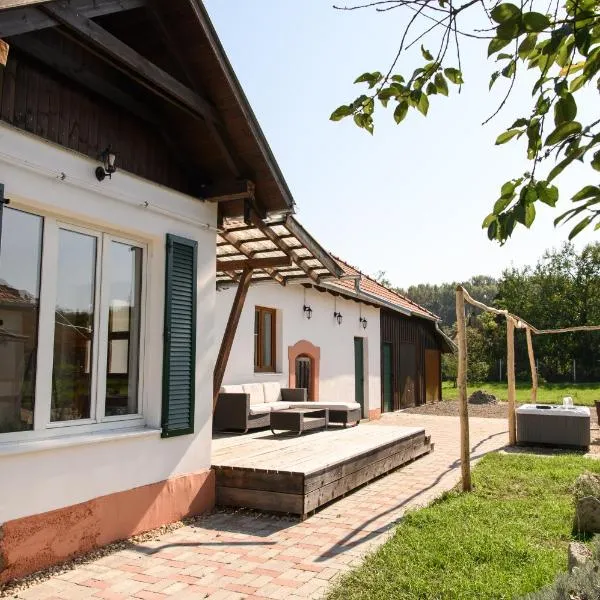 Tiszatardos Vendégházak - Apartmanok Tokaj és a Tisza közelében，位于Tiszatardos的酒店